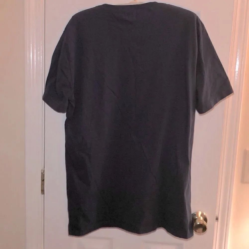 LEVI’S L Navy Distressed Stars Style Tee - Picture 4 of 9